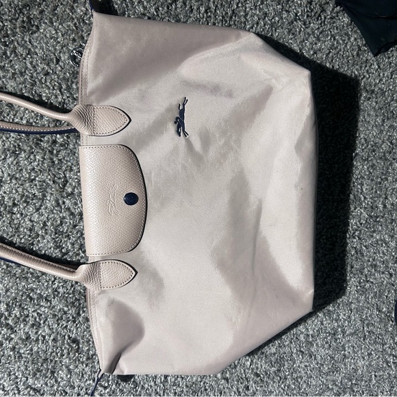 Longchamp - Picture 3 of 6